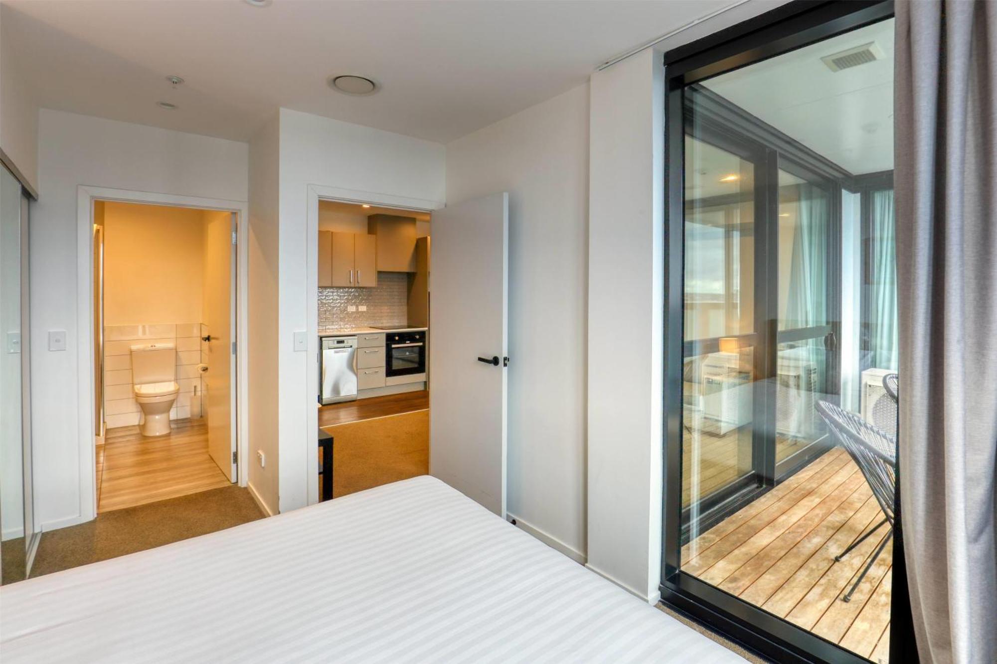 Ramada Suites By Wyndham Queenstown Remarkables Park Exterior photo